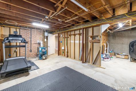 5 Dalewood Road Newington CT 06111