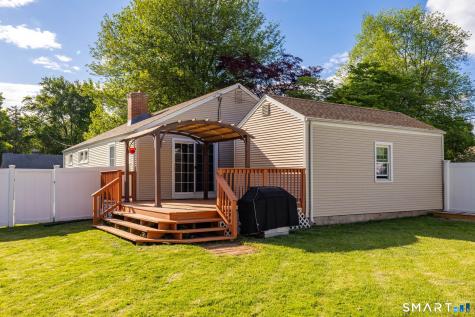 5 Dalewood Road Newington CT 06111