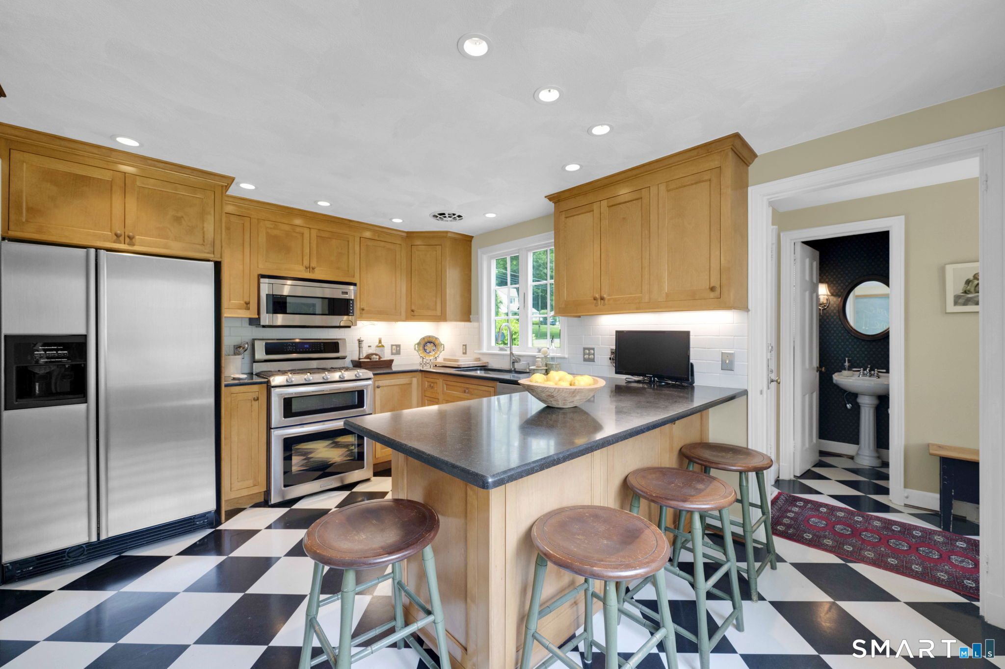 73 Dyer Avenue Canton CT 06019