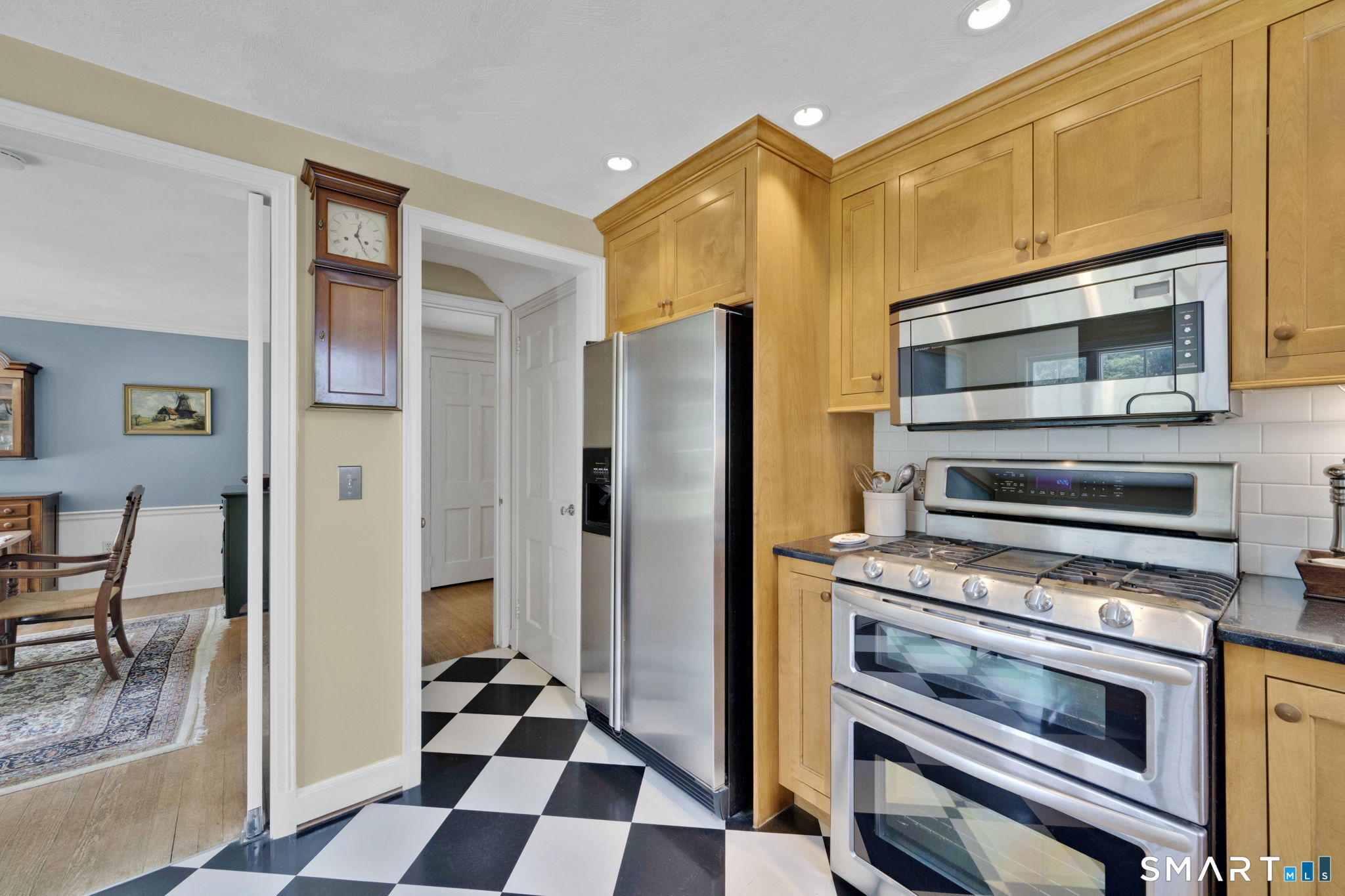 73 Dyer Avenue Canton CT 06019