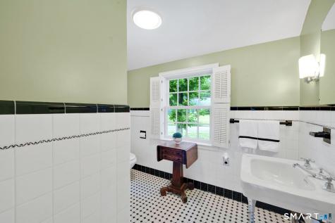 73 Dyer Avenue Canton CT 06019