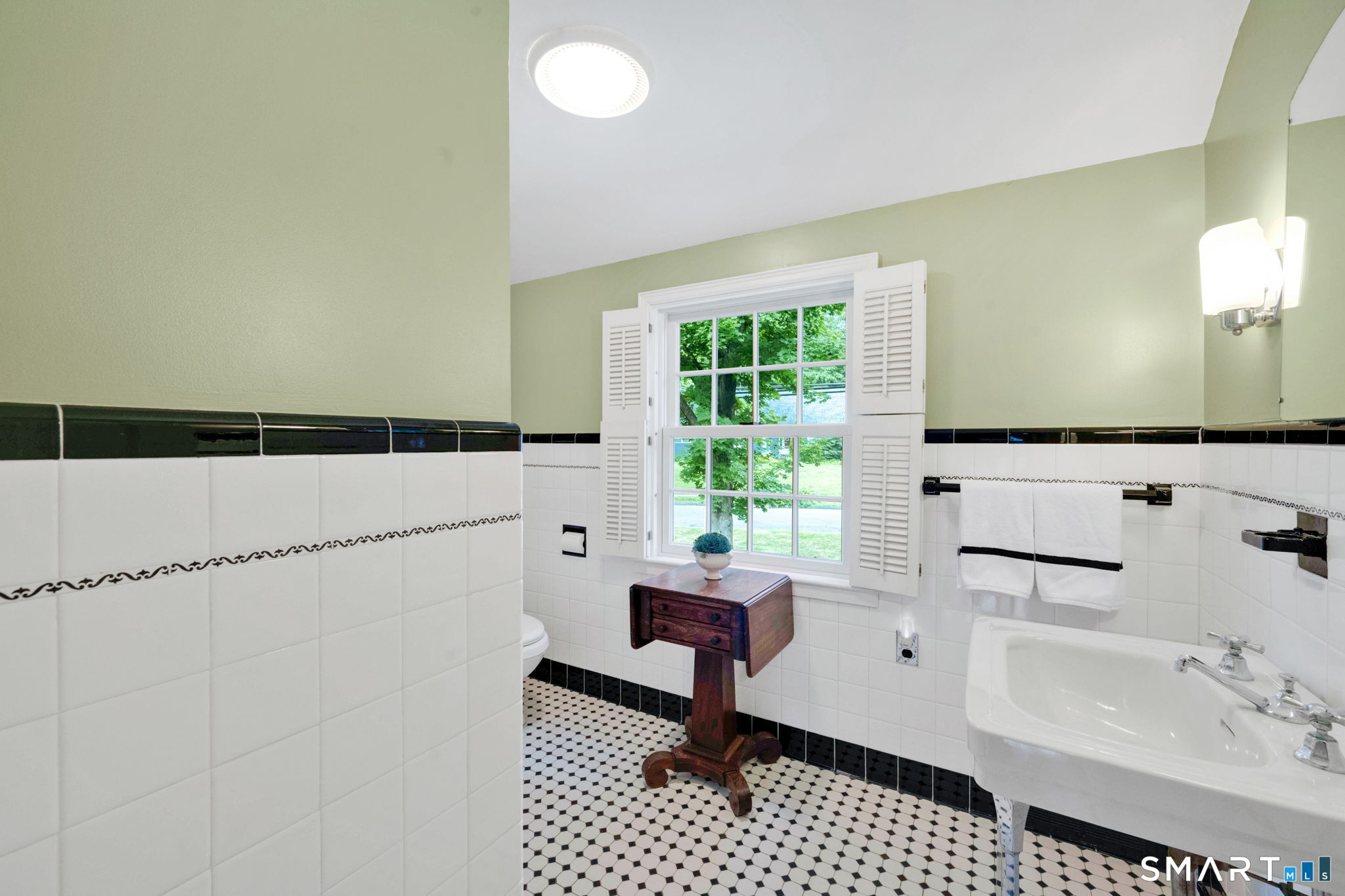 73 Dyer Avenue Canton CT 06019