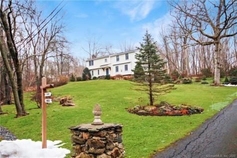 338 Newtown Turnpike Redding CT 06896