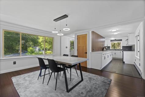 484 Old New London Road Salem CT 06420