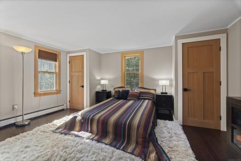484 Old New London Road Salem CT 06420