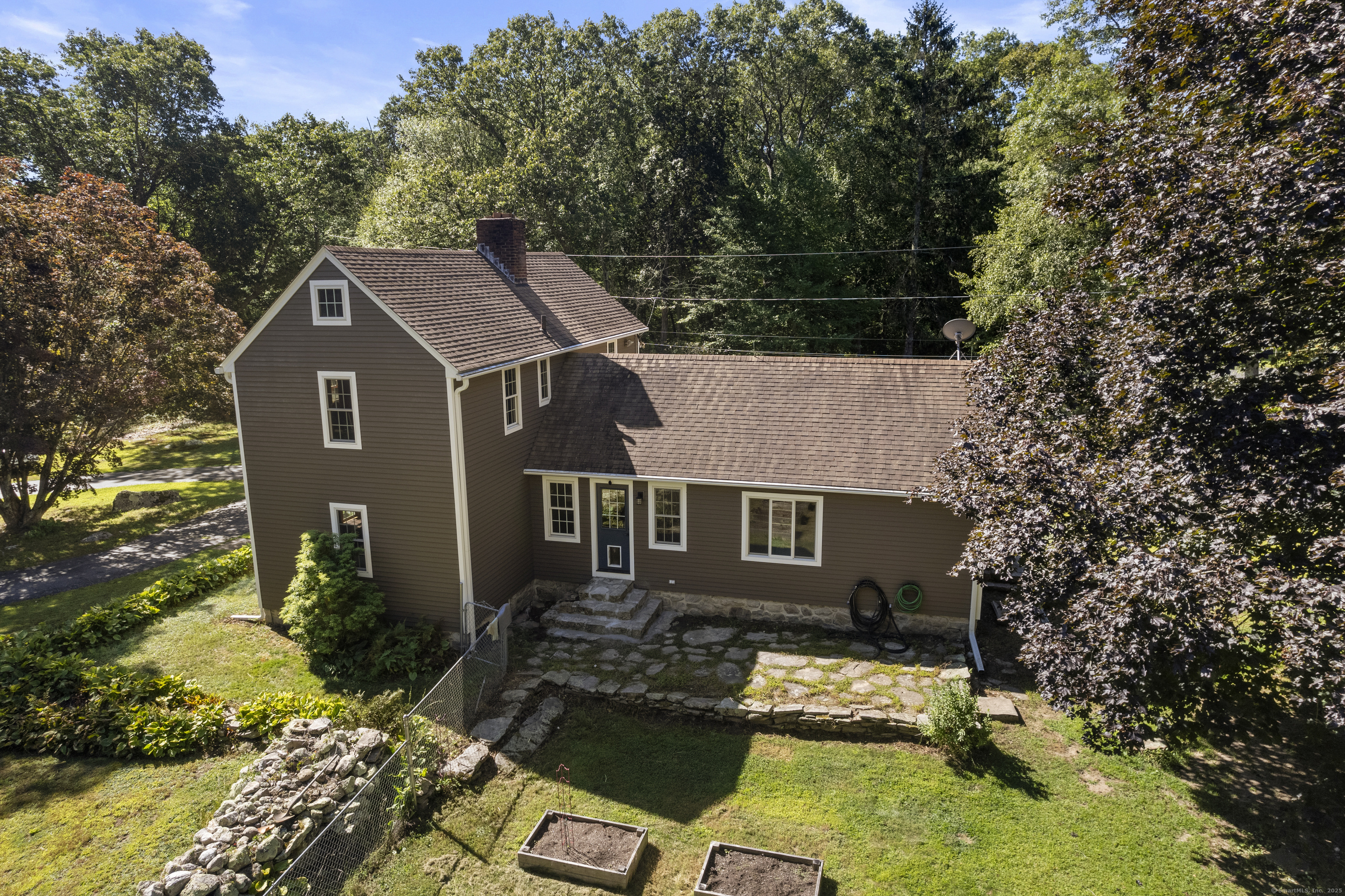 484 Old New London Road Salem CT 06420