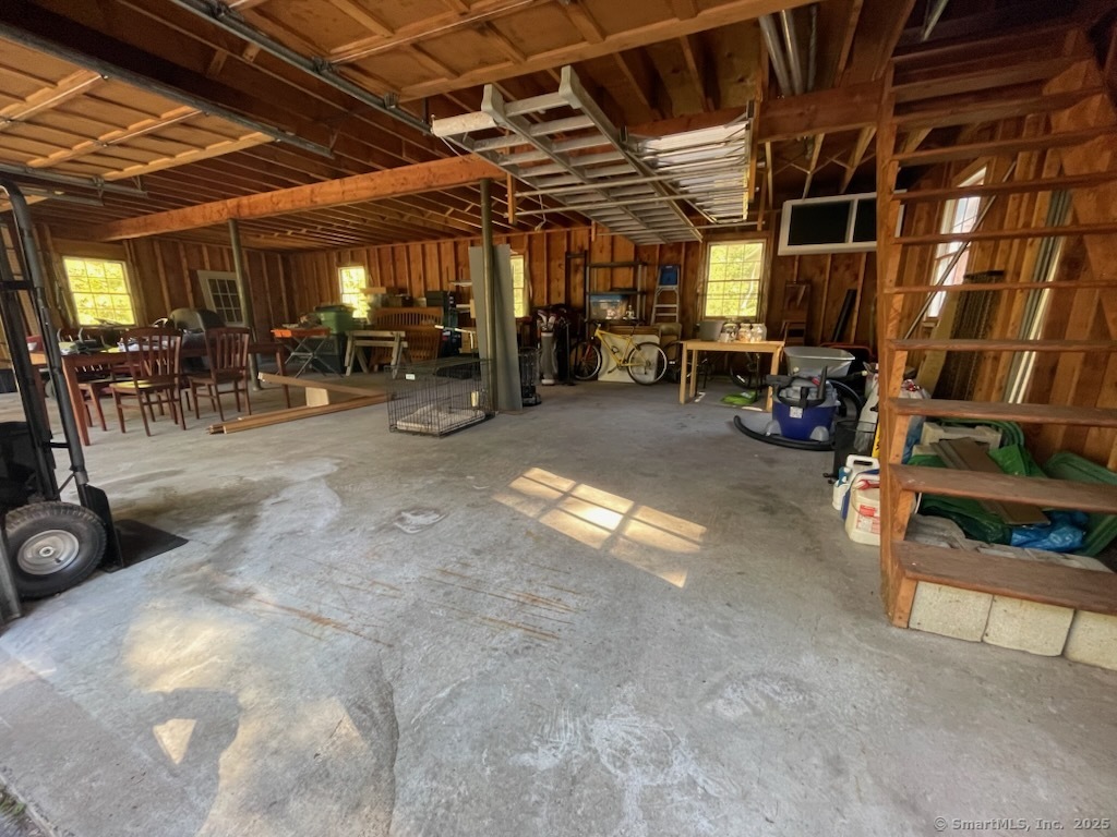 484 Old New London Road Salem CT 06420
