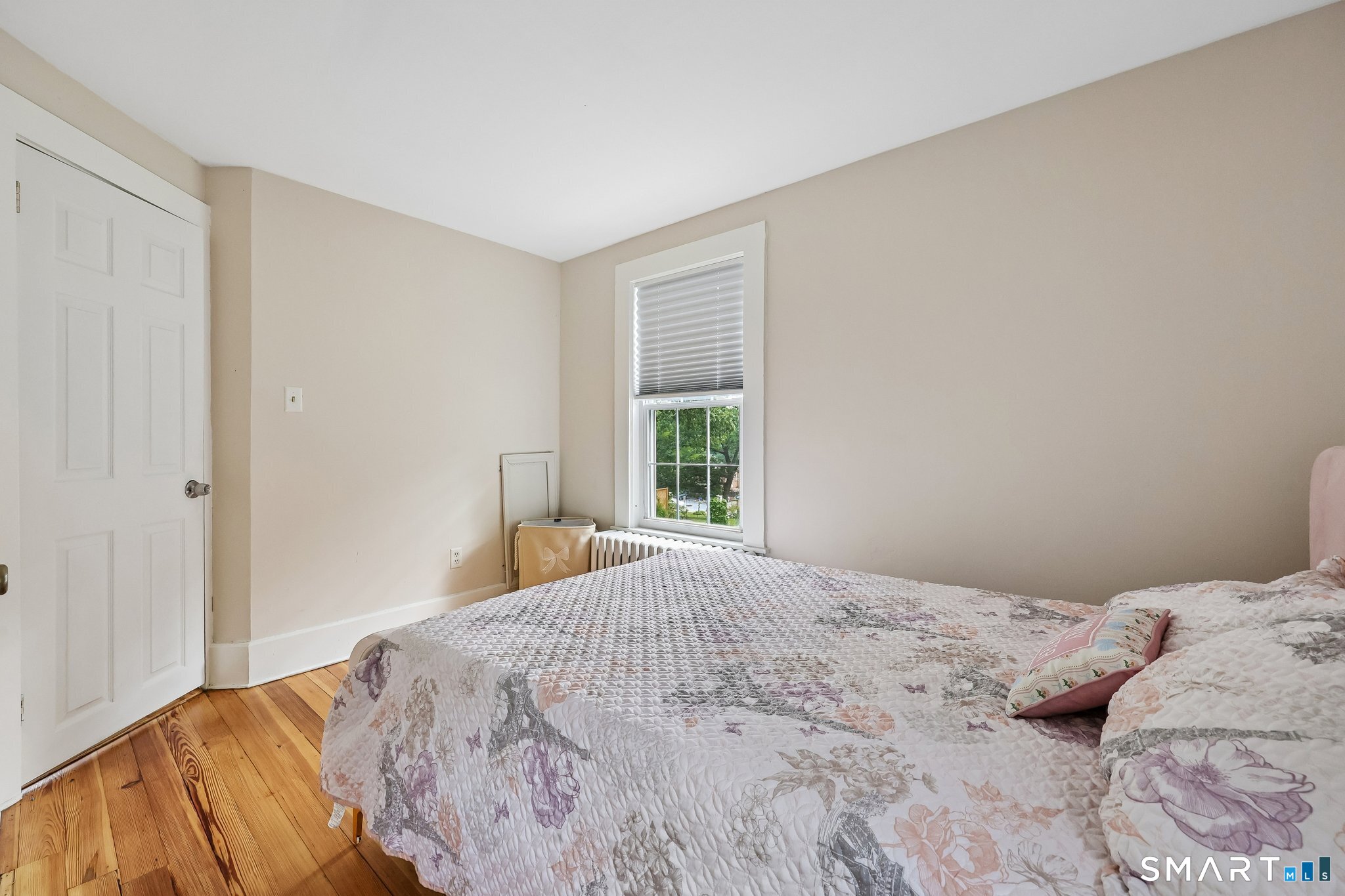 10 Middle Lane Simsbury CT 06070