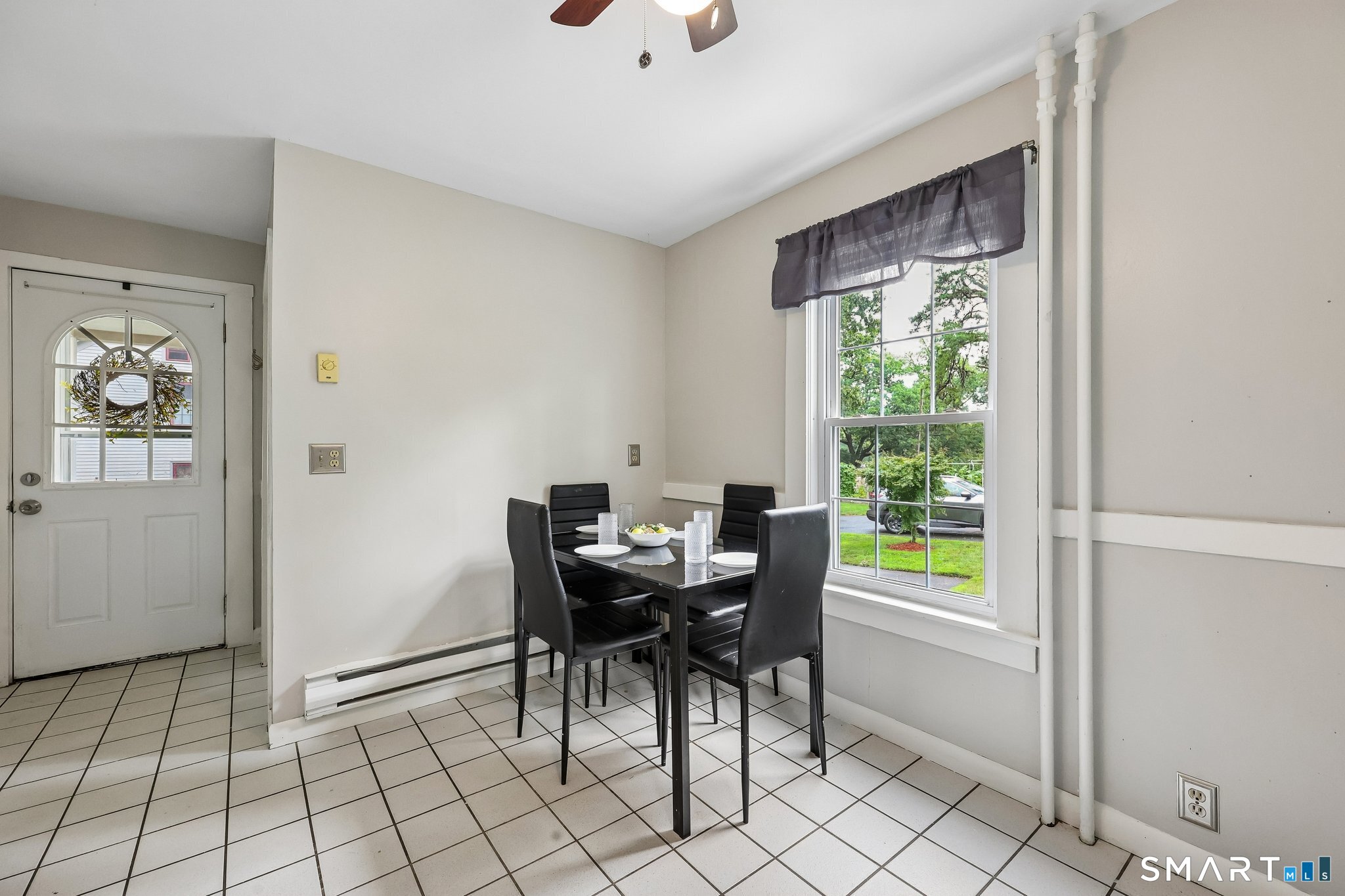 10 Middle Lane Simsbury CT 06070
