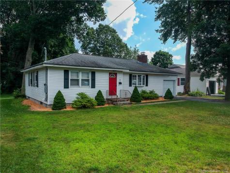 20 Casper Court Naugatuck CT 06770