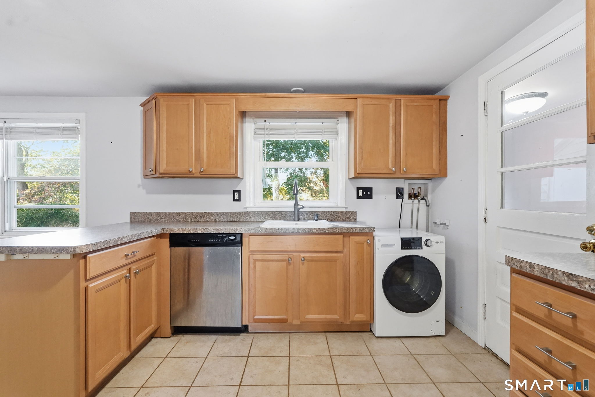 234 Woodycrest Drive East Hartford CT 06118