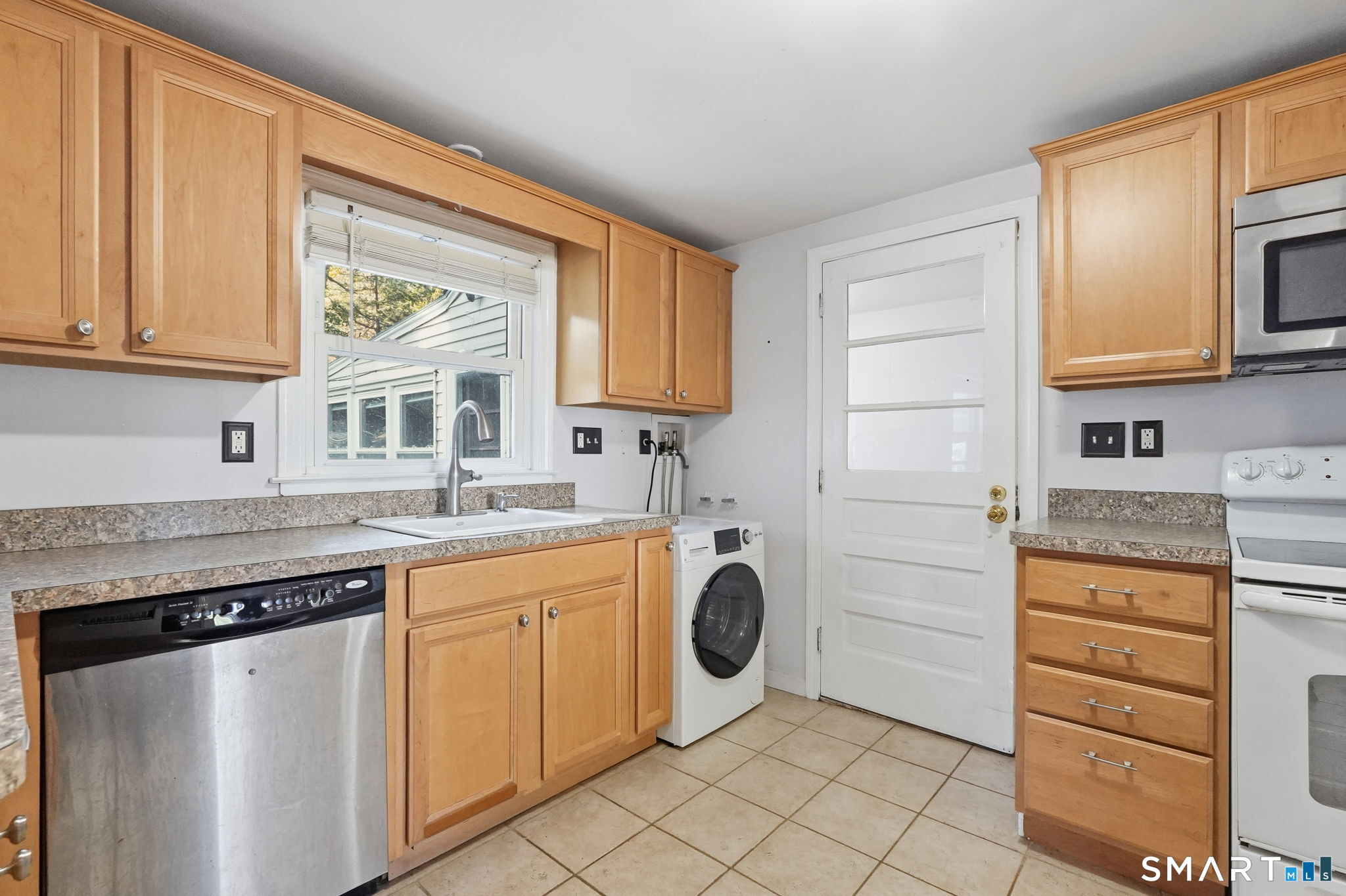 234 Woodycrest Drive East Hartford CT 06118
