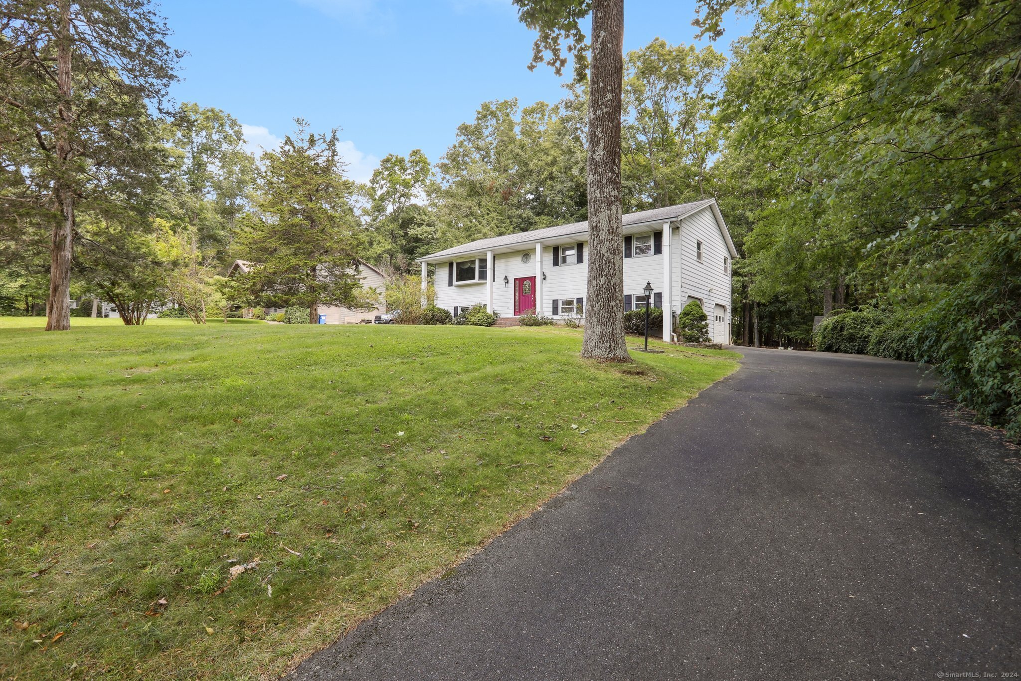 21 Glen Road New Fairfield CT 06812