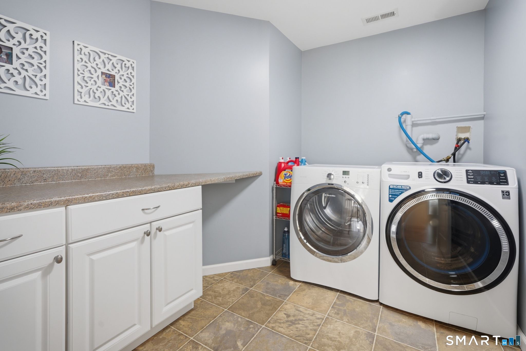 14 Bonnie Drive Farmington CT 06032