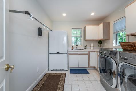 4 Harbour View Drive New Fairfield CT 06812