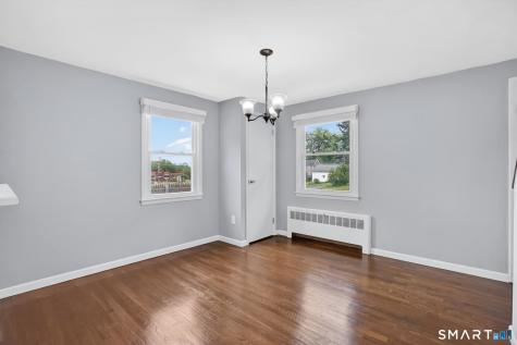 4 King Court Enfield CT 06082