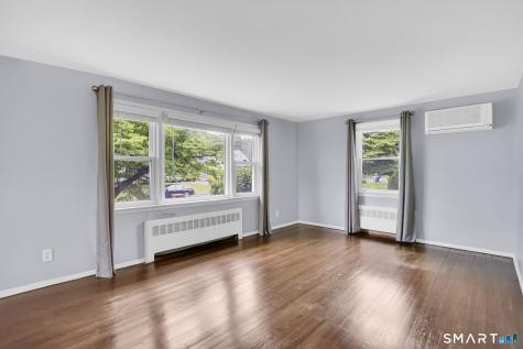 4 King Court Enfield CT 06082