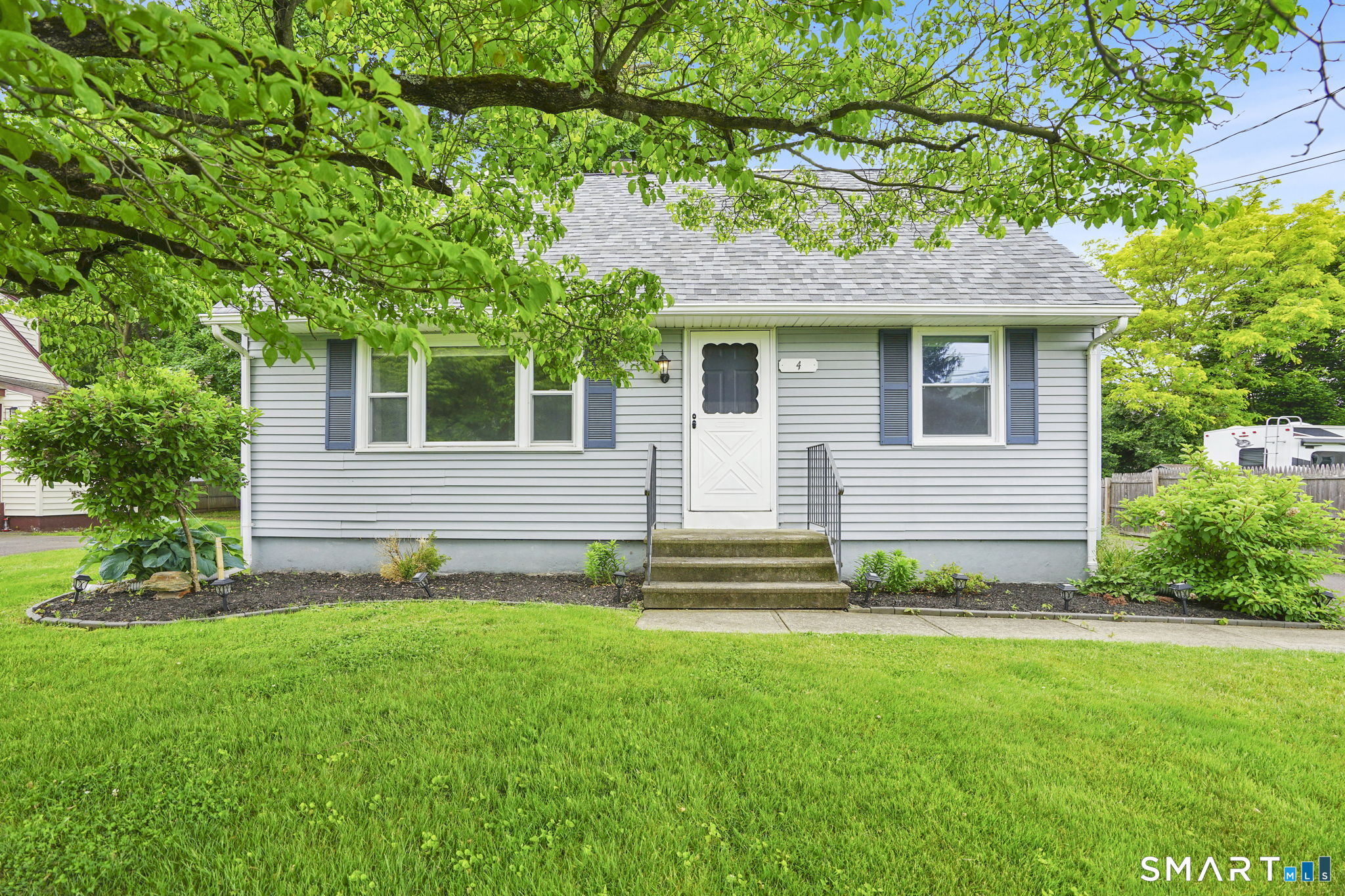 4 King Court Enfield CT 06082