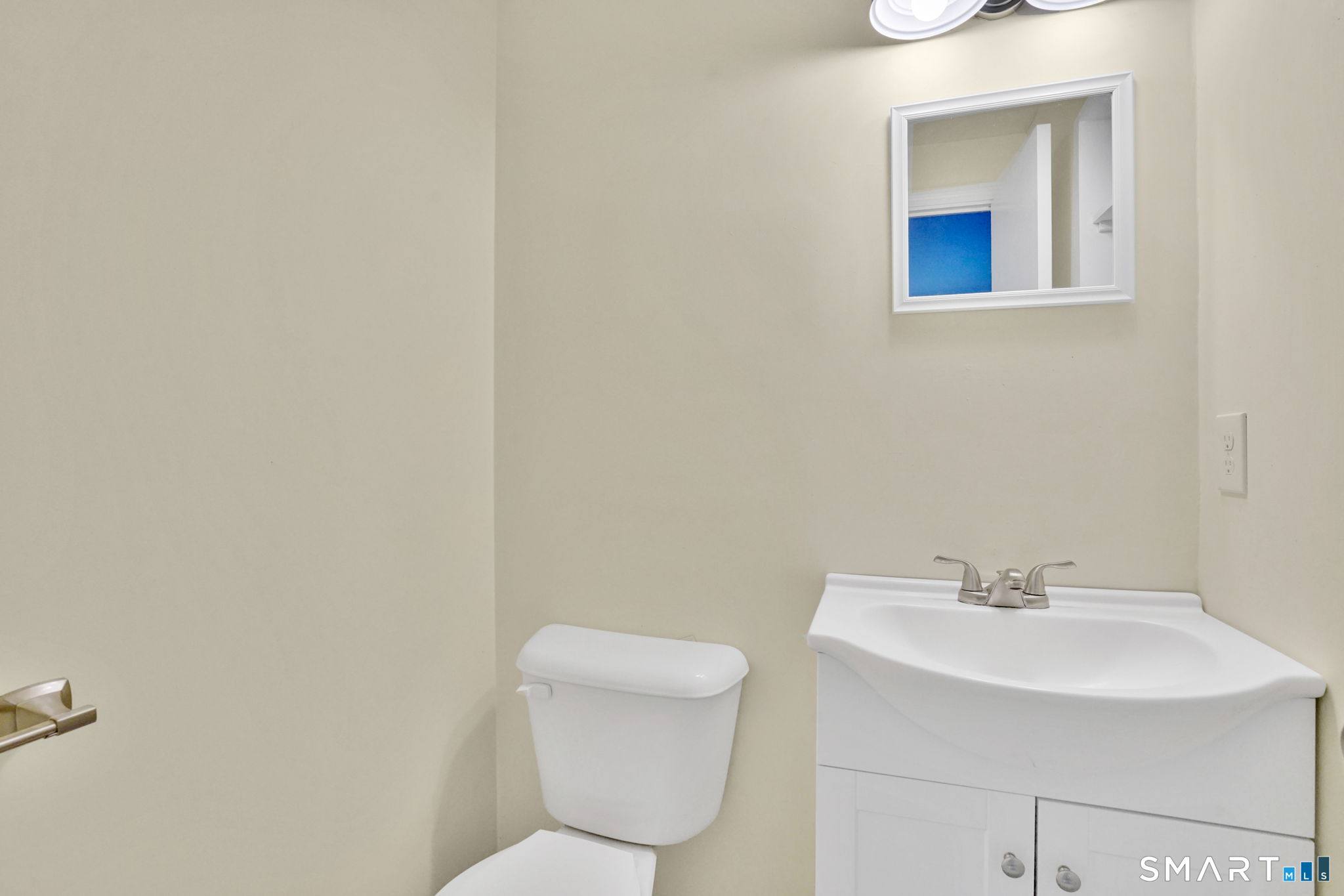4 King Court Enfield CT 06082