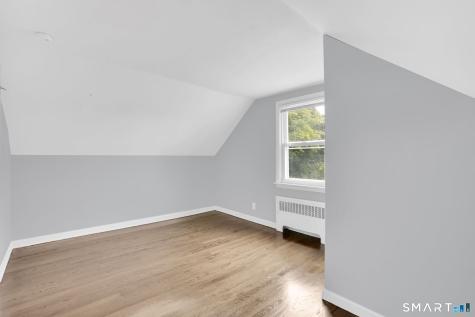 4 King Court Enfield CT 06082