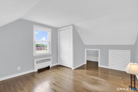 4 King Court Enfield CT 06082