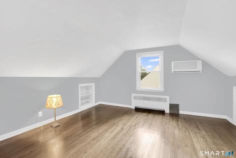 4 King Court Enfield CT 06082