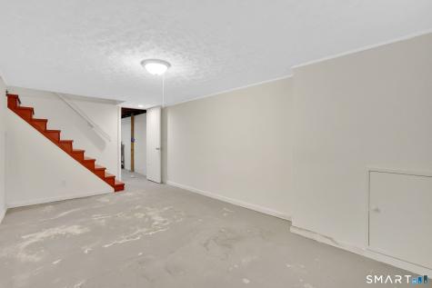 4 King Court Enfield CT 06082