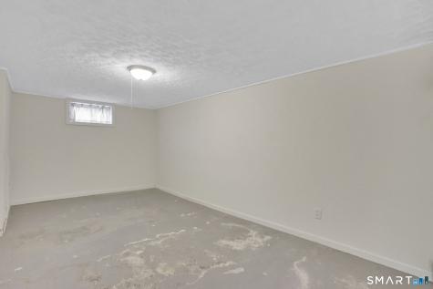 4 King Court Enfield CT 06082