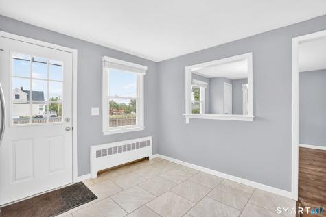4 King Court Enfield CT 06082