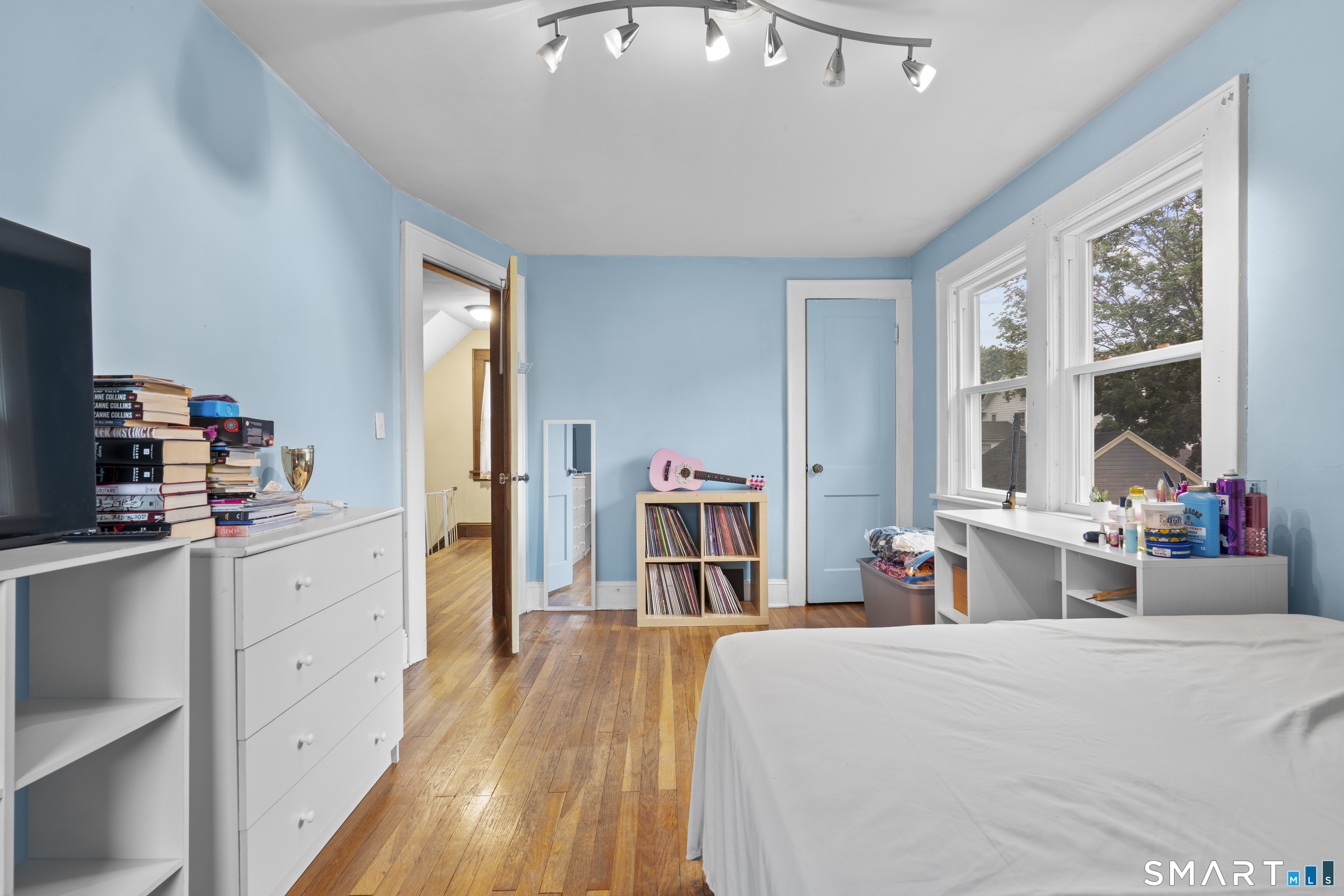 34 Glenwood Avenue Stratford CT 06614