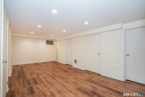 17 Troy Street West Hartford CT 06119