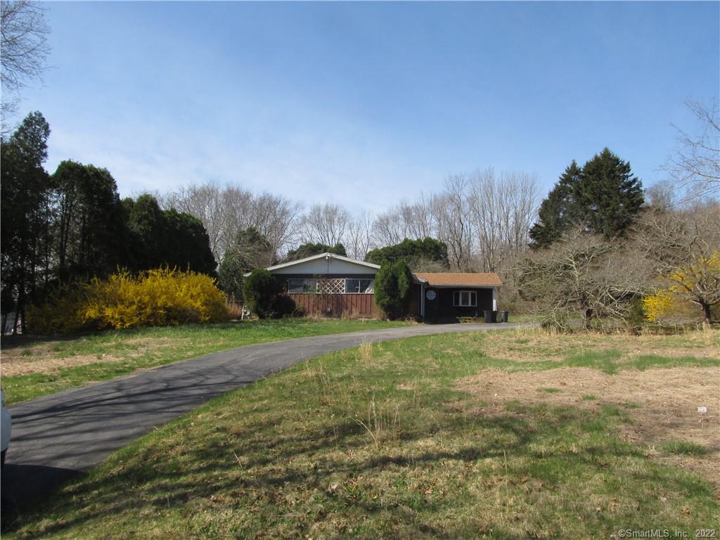 533 New London Road Salem CT 06420