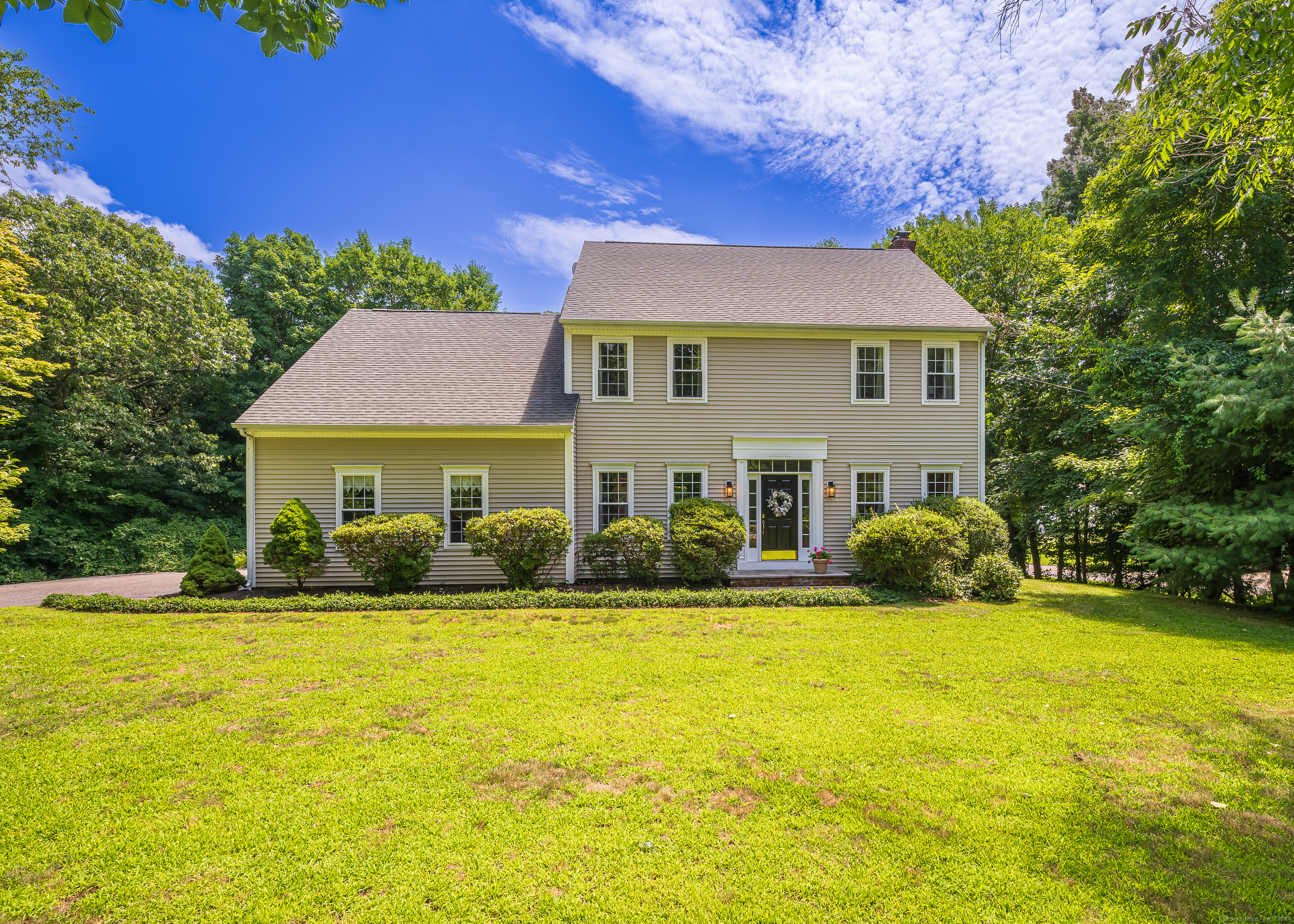 180 Old Tavern Road Orange CT 06477