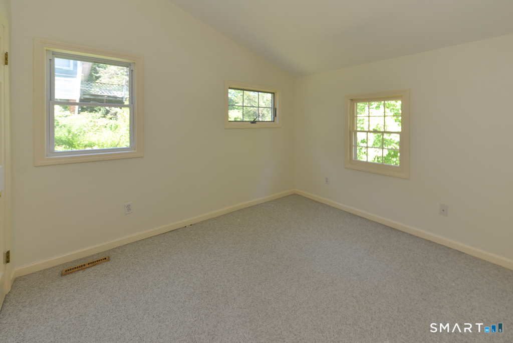 42 Berkshire Road Southbury CT 06488