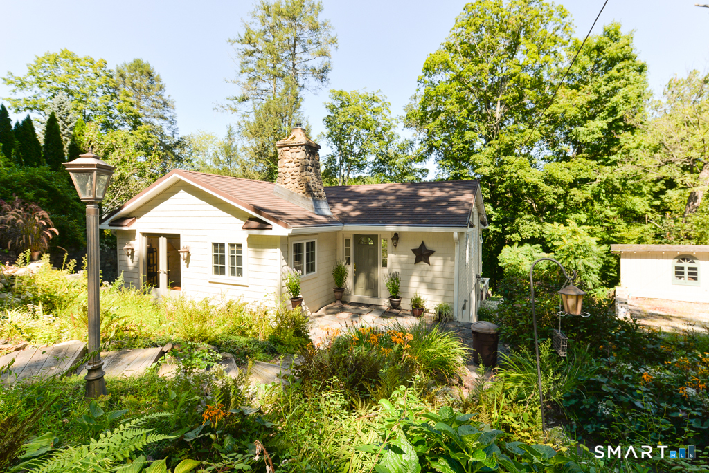 42 Berkshire Road Southbury CT 06488