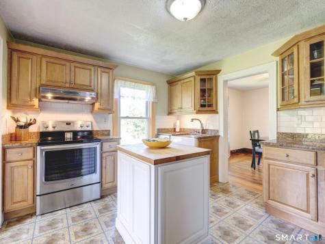 171 Route 82 Montville CT 06370