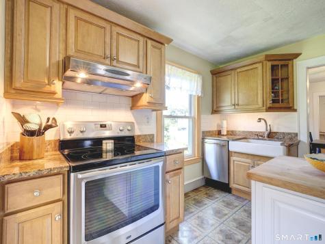 171 Route 82 Montville CT 06370