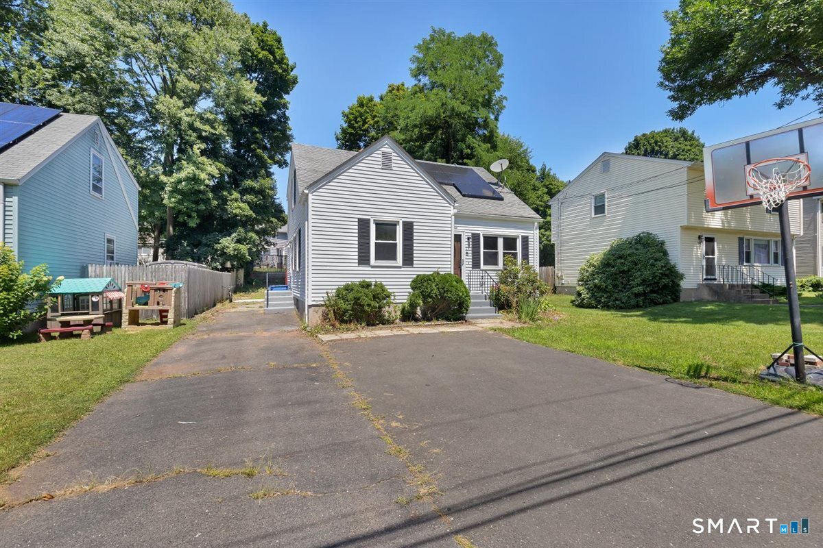 117 Westerly Street Manchester CT 06040