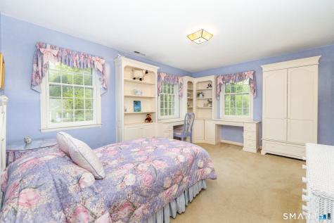 38 Cheltenham Way Avon CT 06001
