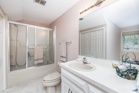38 Cheltenham Way Avon CT 06001