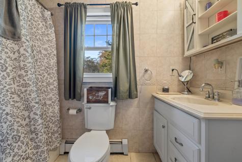 4 Van Dyke Lane Clinton CT 06413