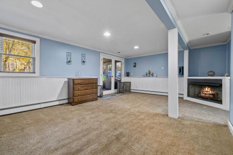 4 Van Dyke Lane Clinton CT 06413