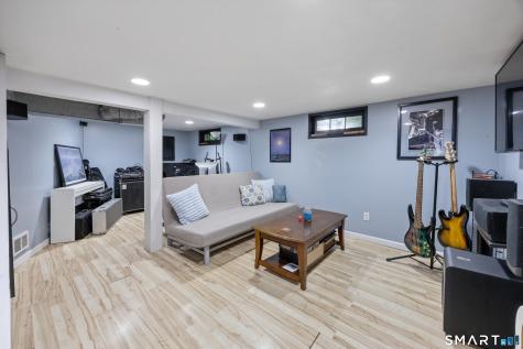 43 Deering Lane Naugatuck CT 06770