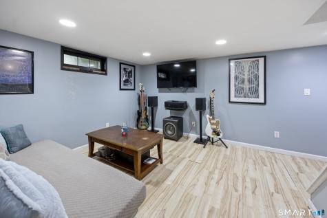 43 Deering Lane Naugatuck CT 06770