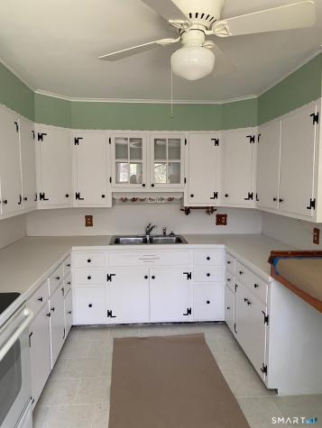 13 Curtis Street Norwich CT 06360