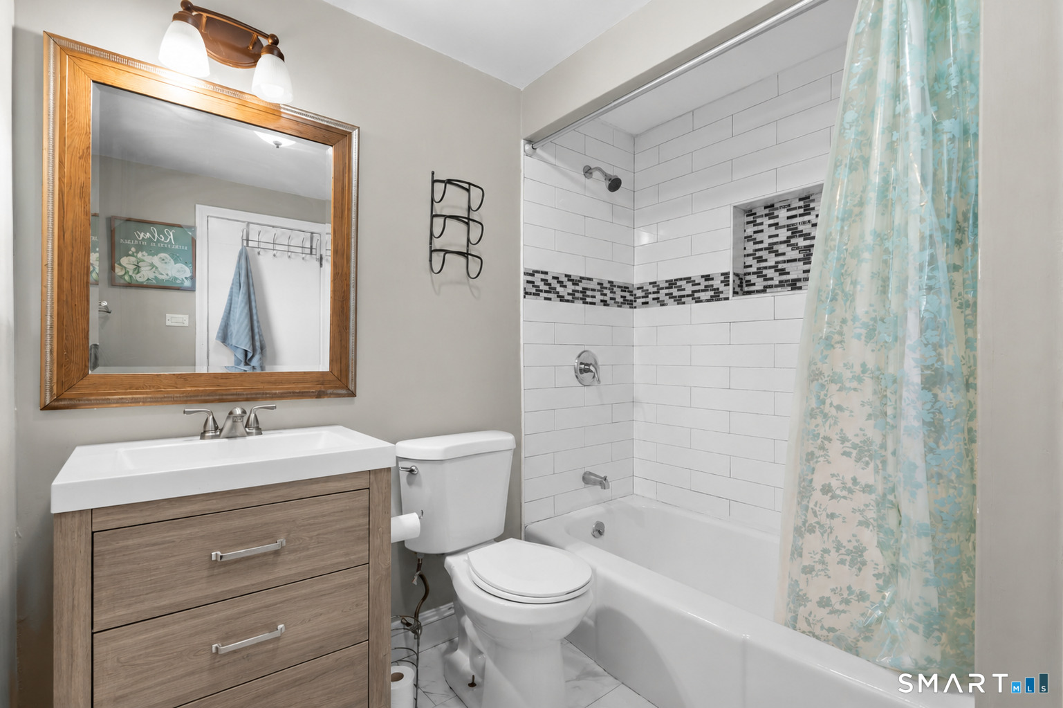 166 Collis Street West Haven CT 06516