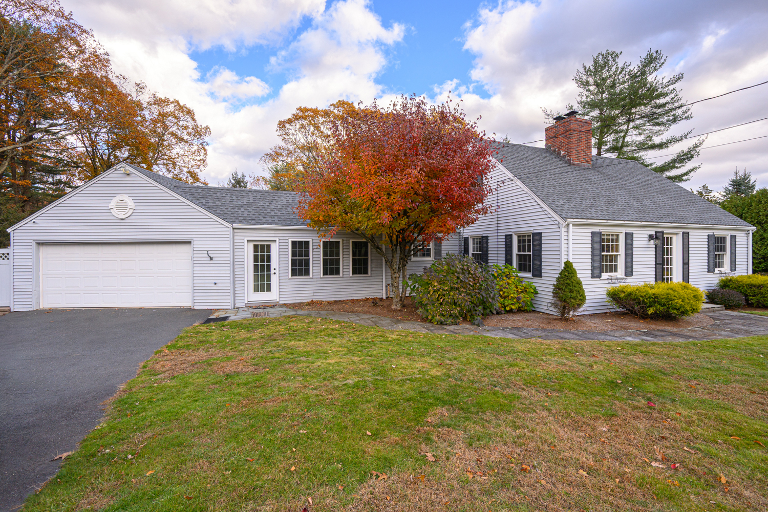 486 Deercliff Road Avon CT 06001