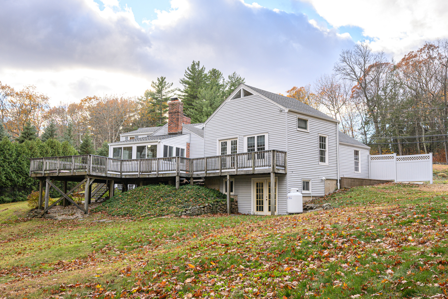 486 Deercliff Road Avon CT 06001