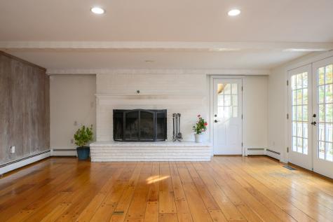 486 Deercliff Road Avon CT 06001