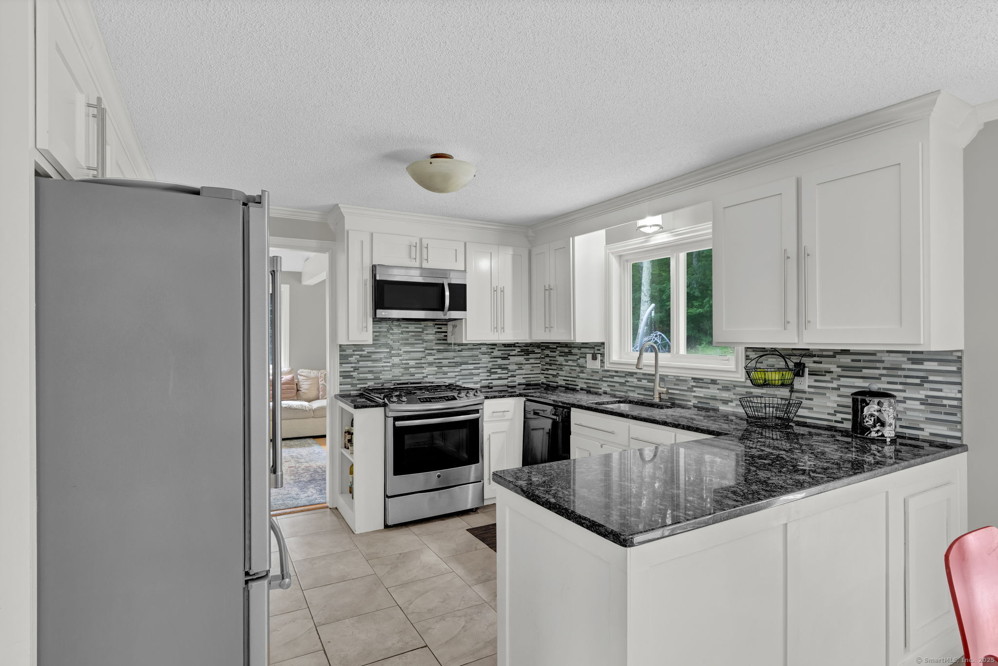 2 Pent Road Bloomfield CT 06002